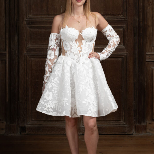 Robe courte dentelle mariage - mariée
